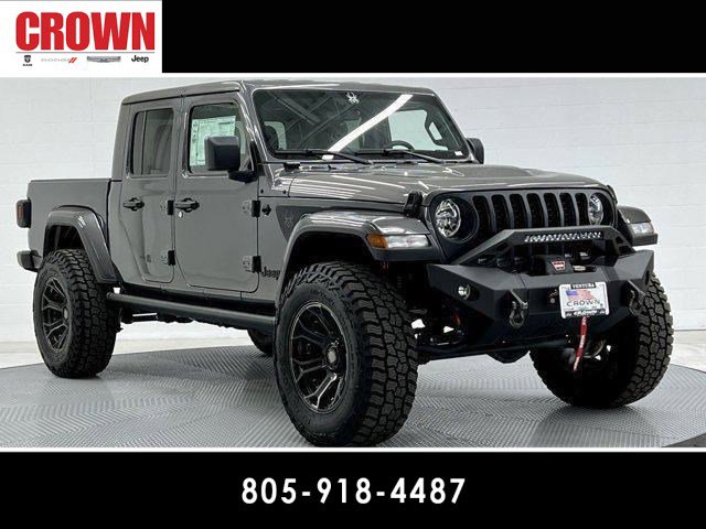 Used 2022 Jeep Gladiator Overland with VIN 1C6HJTFG2NL113788 for sale in Ventura, CA