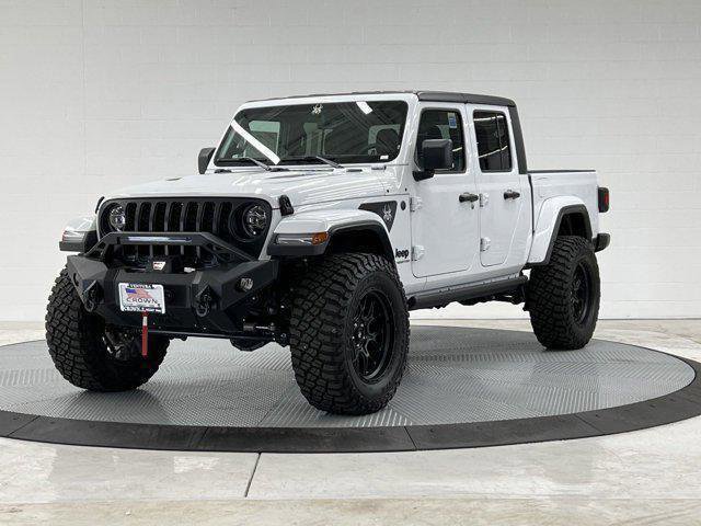 Used 2022 Jeep Gladiator Sport S with VIN 1C6JJTAG0NL155305 for sale in Ventura, CA