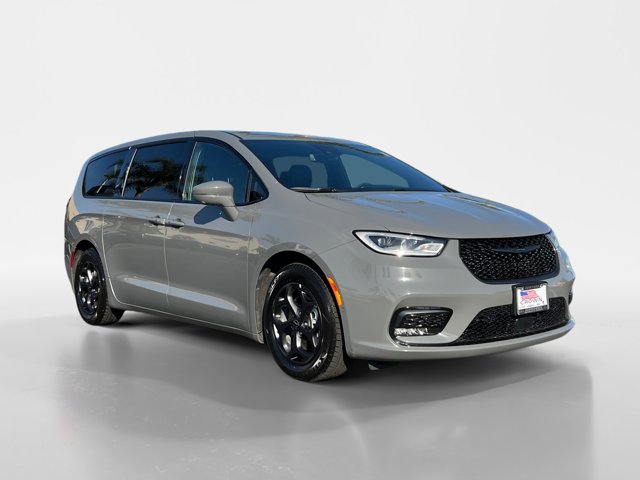 2022 Chrysler Pacifica Hybrid Limited