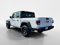 2024 Jeep Gladiator